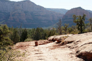 Broken Arrow Trail - Flat Rocks